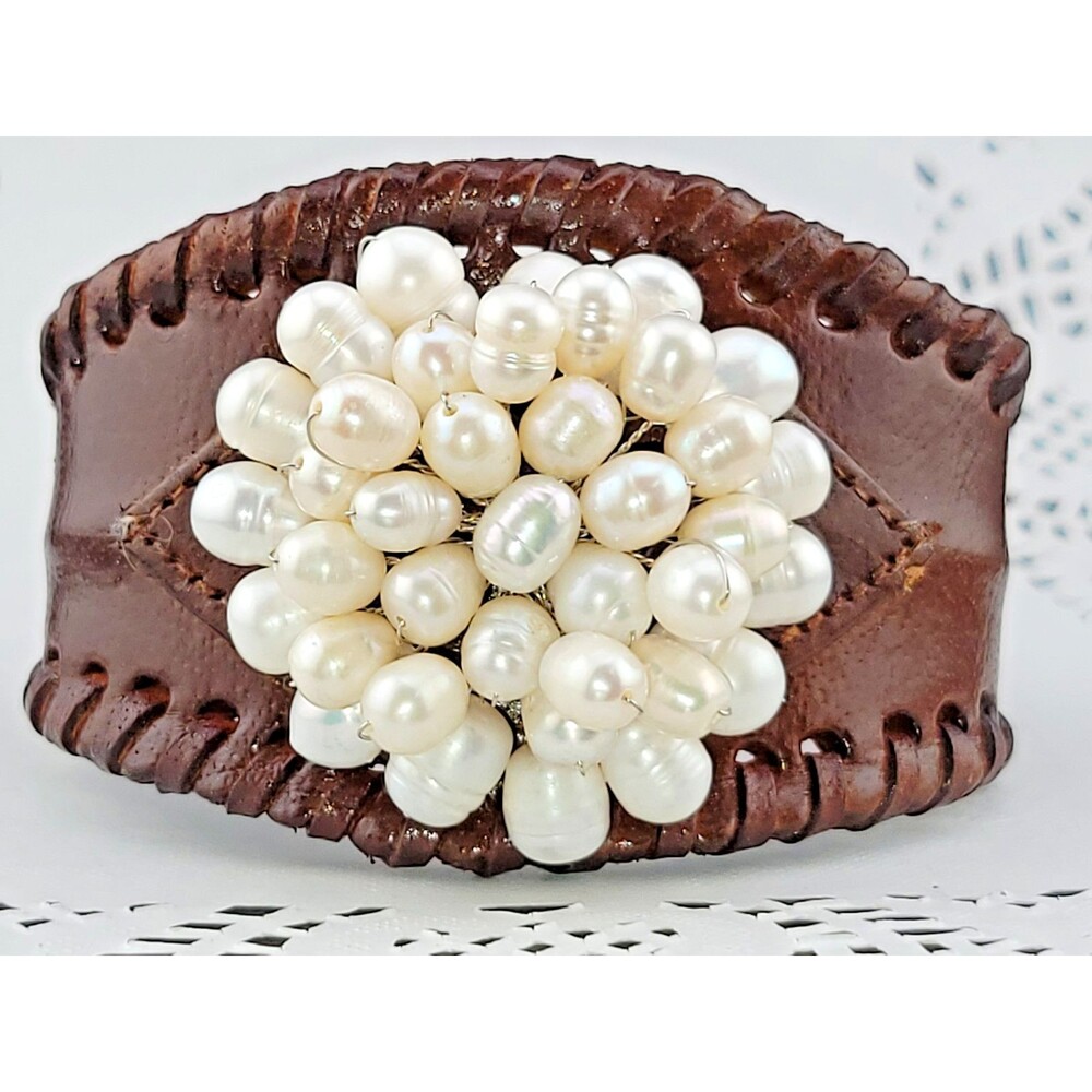 Chunky Cultured Pearl Flower Brown Leather Cuff Vacation Beach Bracelet Adjusts